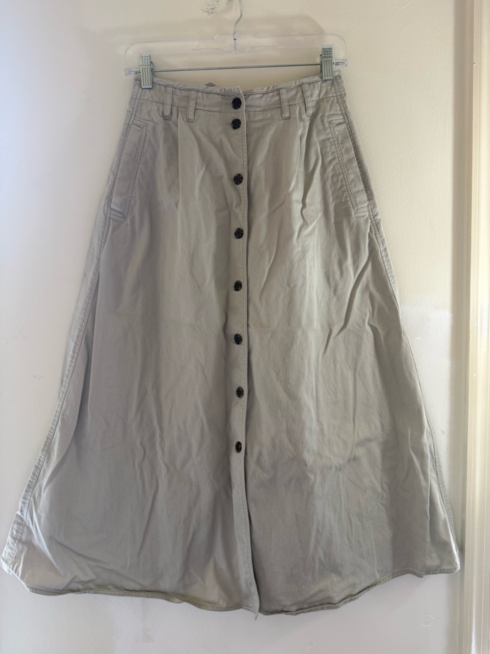 Vintage Bugle Boy Button-Front A-Line Skirt in Light Gray